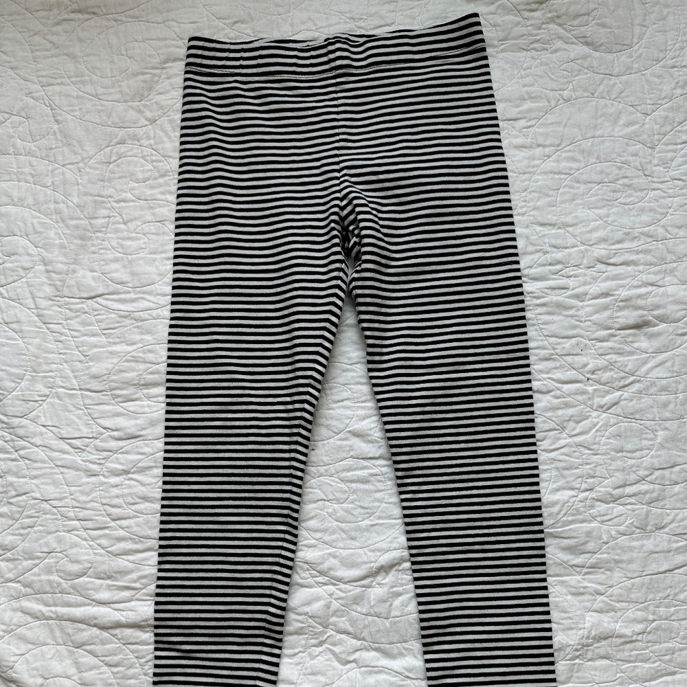 Primary Black and White Striped Leggings - Size 8